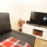 Canning Town Warms Cozy One Bedroom Apartment